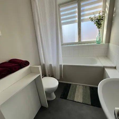 Paisible Et Lumineux Au Coeur De *